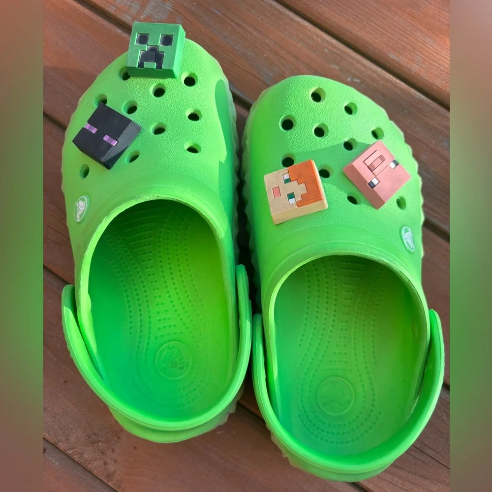 CROCS vibrant lime